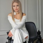 Elegant Amelia