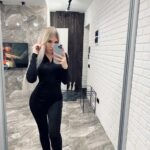Alluring Yana
