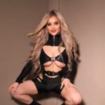 Scarlet Lace Sabrina